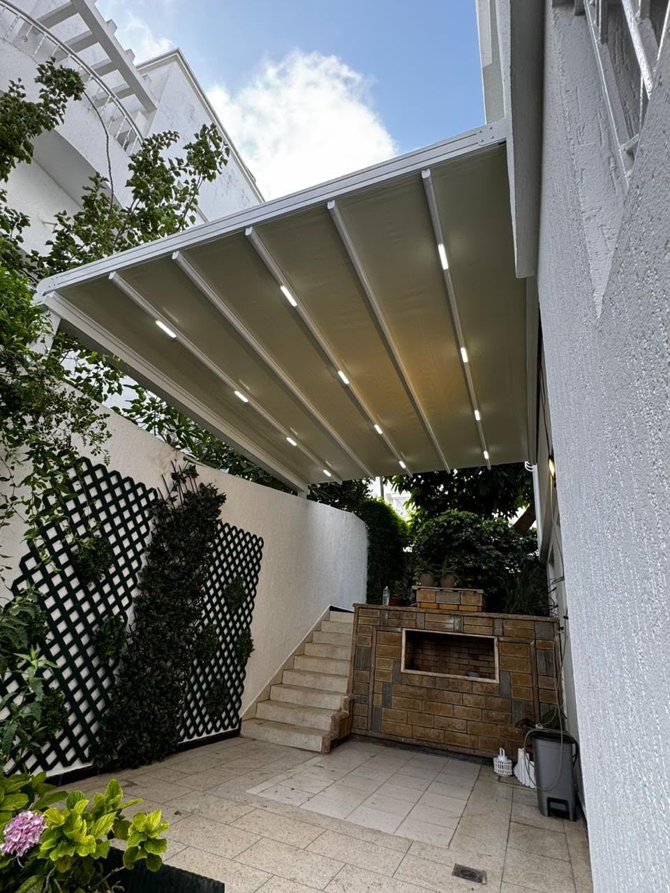 Pergola à toile rétractable